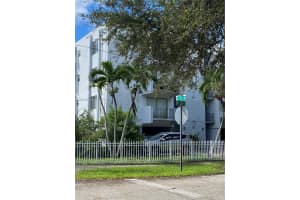 1090 NE 129th St APT 205, North Miami, FL 33161, - MLS#A11884212