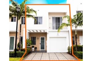 10279 Nw 72nd St Doral, FL 33178 - MLS#A11884275
