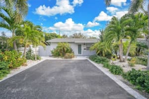 2618 Ne 10th Ter 1 Wilton Manors, FL 33334 - MLS#A11884296