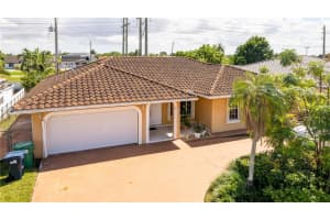 419 Sw 136th Pl, Miami