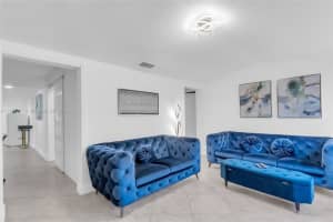 841 E 15th Pl Hialeah, FL 33010 - MLS#A11884327