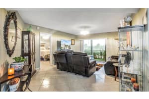 4050 Nw 42nd Ave 413 Lauderdale Lakes, FL 33319 - MLS#A11884347