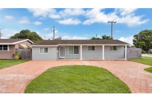 2441 Tarpon Dr Miramar, FL 33023 - MLS#A11884425