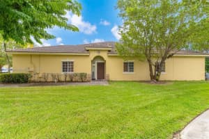 3327 Ne 11th Dr Homestead, FL 33033 - MLS#A11884459