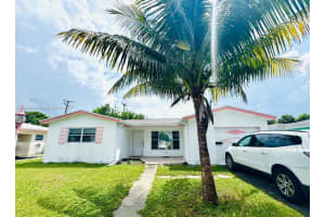 3610 Nw 32nd St Lauderdale Lakes, FL 33309 - MLS#A11884469