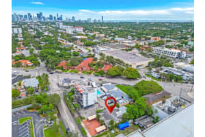 2524 Sw 6th St, Miami