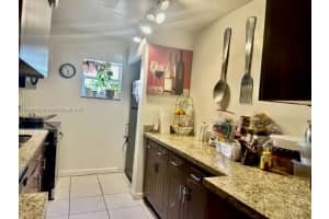 9450 Live Oak Pl 108 Davie, FL 33324 - MLS#A11884503