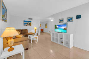1750 Jefferson St 502 Hollywood, FL 33020 - MLS#A11884525