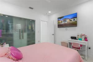 8740 Nw 153rd Ter Miami Lakes, FL 33018 - Off Market