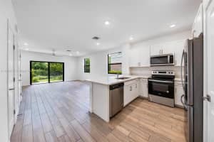 186 Se 5th Ct 186 Deerfield Beach, FL 33441 - MLS#A11884571