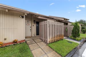 8025 Sw 21st Ct Davie, FL 33324 - MLS#A11884624
