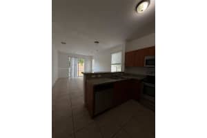 17640 Nw 73rd Ave 200-19 Hialeah, FL 33015 - MLS#A11884628