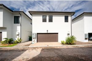4332 Nw 81st Ave Doral, FL 33166 - MLS#A11884633