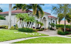 3710 Embassy Dr, West Palm Beach