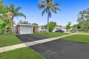 2011 N 49th Ave Hollywood, FL 33021 - MLS#A11884658