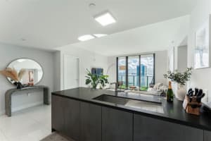 1010 Brickell Ave 3004, Miami