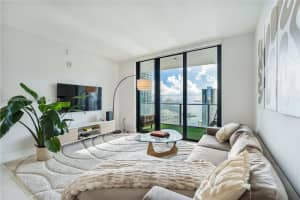 1010 Brickell Ave 3004 Miami, FL 33131 - MLS#A11884681