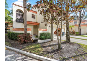 3400 Emerald Oaks Dr 801 Hollywood, FL 33021 - MLS#A11884688