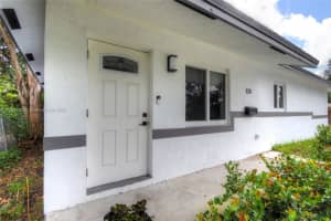 830 Nw 19th Ter Fort Lauderdale, FL 33311 - MLS#A11884730