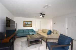 830 Nw 19th Ter Fort Lauderdale, FL 33311 - MLS#A11884730