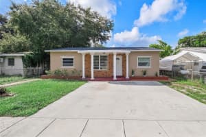 280 Ne 172nd St, North Miami Beach