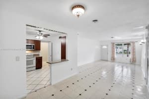 280 Ne 172nd St North Miami Beach, FL 33162 - MLS#A11884736
