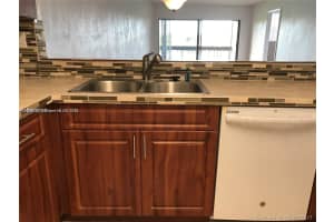 10288 Nw 9th St Cir 205 Miami, FL 33172 - MLS#A11884756