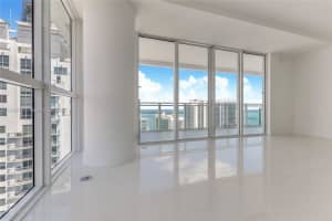1080 Brickell Ave 4402 Miami, FL 33131 - MLS#A11884798