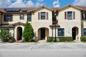 10606 W 33rd Ct 10606 Hialeah, FL 33018 - MLS#A11884820