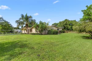 5201 Sw 163 Ave Southwest Ranches, FL 33331 - MLS#A11884848