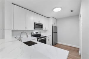 5861 Riverside Dr 205a2, Coral Springs