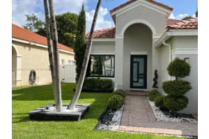 800 Tanglewood Cir Weston, FL 33327 - MLS#A11884867