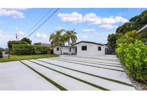 2413 Gulfstream Ln Fort Lauderdale, FL 33312 - MLS#A11884904