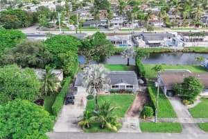 10521 Sw 49th St, Miami
