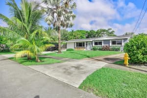 10521 Sw 49th St Miami, FL 33165 - MLS#A11884938