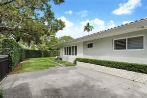 1545 Siena Ave Coral Gables, FL 33146 - MLS#A11884960