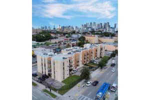 1051 Sw 1st St 303 Miami, FL 33130 - MLS#A11885054