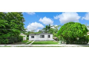 82 Ne 117th St, Miami
