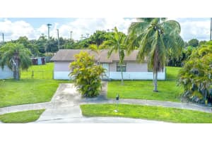 10274 Sw 169th Ter, Miami
