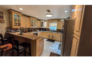 900 W 50th Pl Hialeah, FL 33012 - MLS#A11885155
