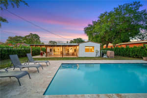 1360 Ne 138th St, North Miami