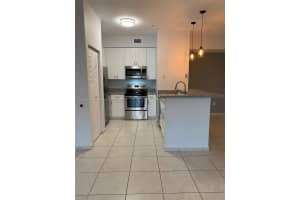7290 Nw 114th Ave 307-7, Doral