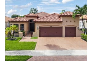 3670 Nw 87th Ave, Cooper City
