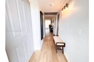 9410 Poinciana Pl 405 Davie, FL 33324 - MLS#A11885234