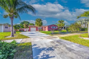 1106 7th St, Lake Park