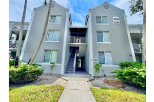 677 Sw 111th Ave 303 Pembroke Pines, FL 33025 - MLS#A11885258