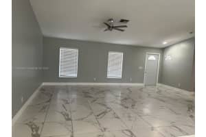 1517 Meadow Lehigh Acres, FL 33976 - MLS#A11885259