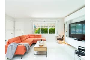 1617 Ne 157th Ter North Miami Beach, FL 33162 - MLS#A11885296