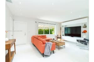 1617 Ne 157th Ter North Miami Beach, FL 33162 - MLS#A11885296