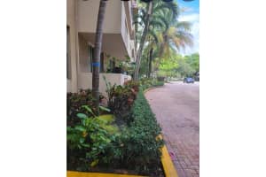 1800 Sans Souci Blvd 115 North Miami, FL 33181 - MLS#A11885322